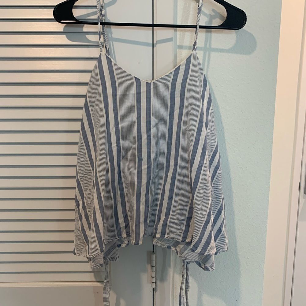 She + Sky Vertical Striped Cold Shoulder Top - Picture 4 of 6